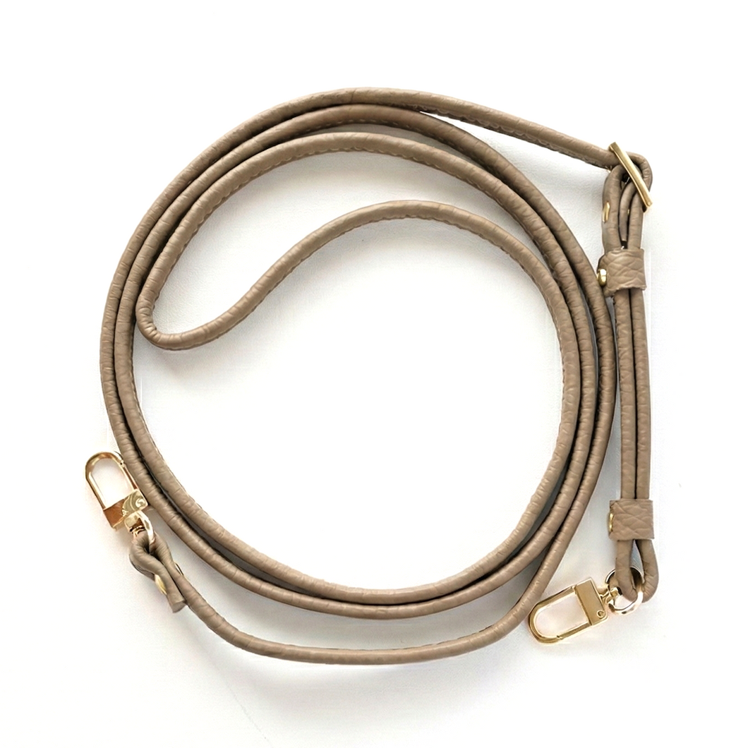 二つ折り 長さ調節可能ロングストラップ 【 本革 Nuance 】 約83~156cm