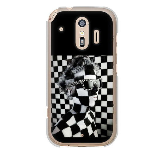 らくらくスマートフォン me F-01L docomo 高画質仕上げ 背面印刷 ハードケース 【357 bk&wh】