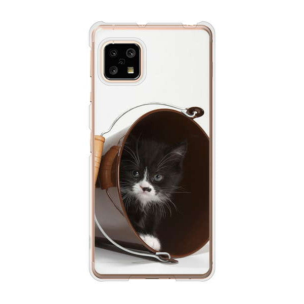 AQUOS sense5G SHG03 au 高画質仕上げ 背面印刷 ハードケース 【VA800 ネコとバケツ】