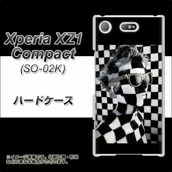 docomo エクスペリアXZ1 コンパクトSO-02K 高画質仕上げ 背面印刷 ハードケース【357 bk&wh】