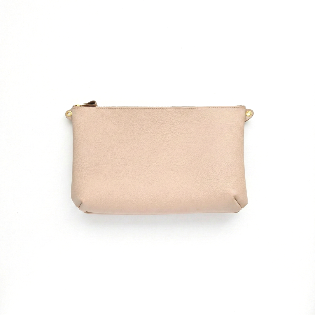 姫路レザー シュリンクレザー 横型マチありファスナーポシェット