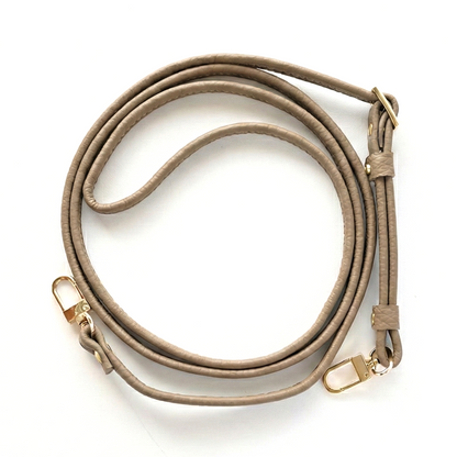 二つ折り 長さ調節可能ロングストラップ 【 本革 Nuance 】  約83～156cm