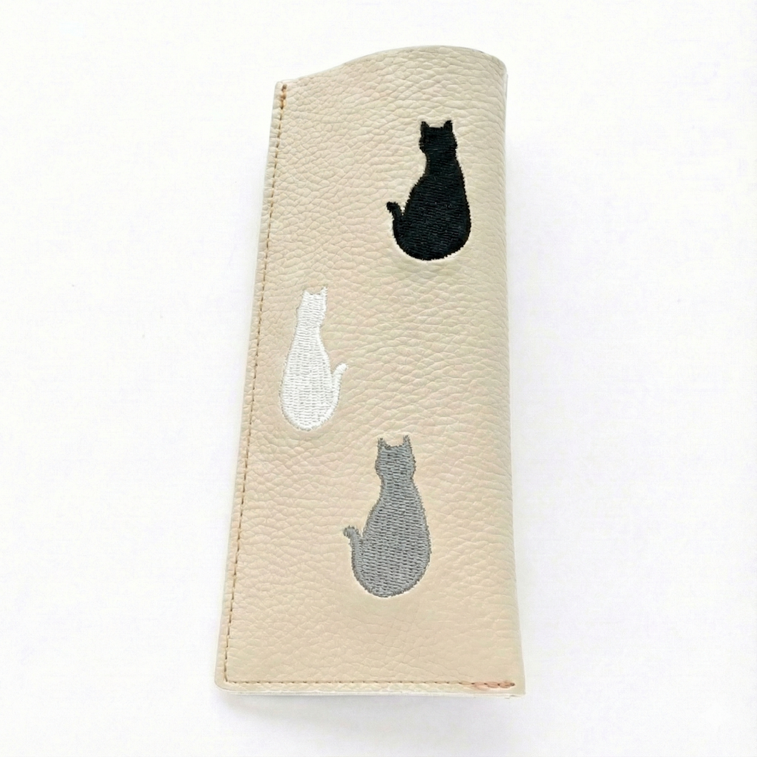 刺繍 うしろむき猫 メガネケース