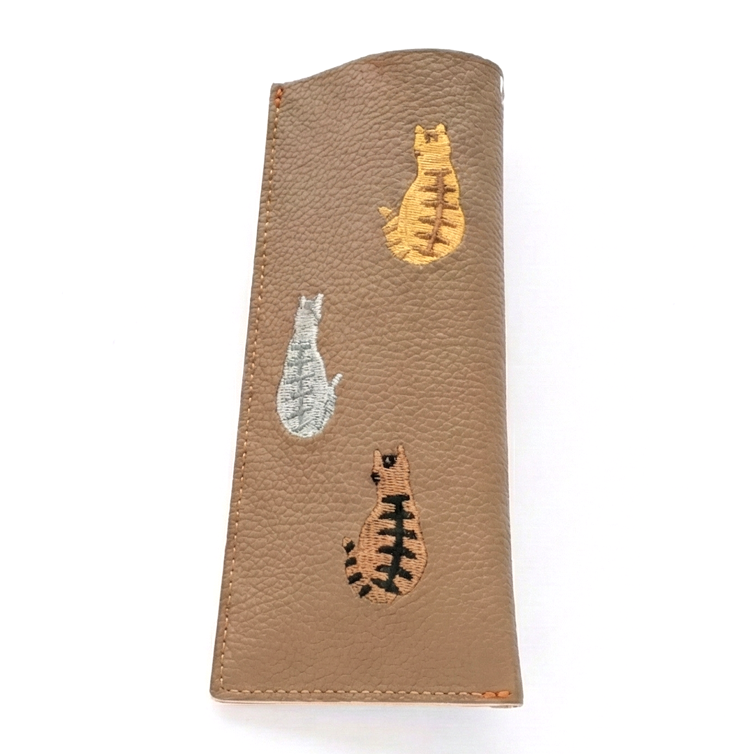 刺繍 うしろむき猫 メガネケース