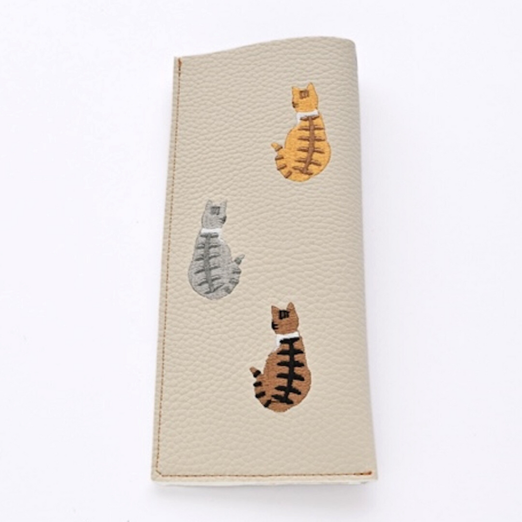 刺繍 うしろむき猫 メガネケース