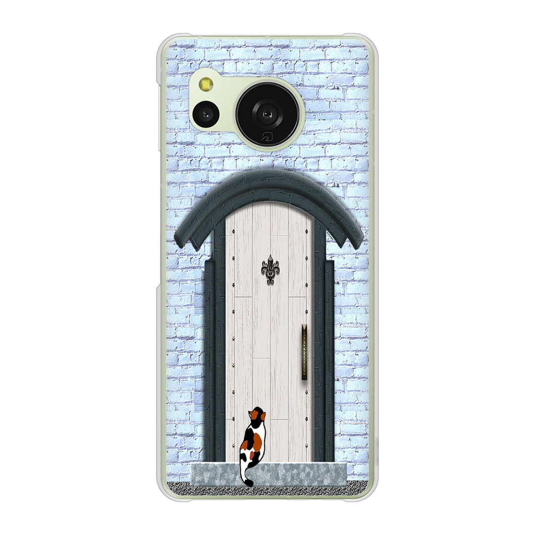 AQUOS sense8 SH-M26 高画質仕上げ 背面印刷 ハードケース猫とドア