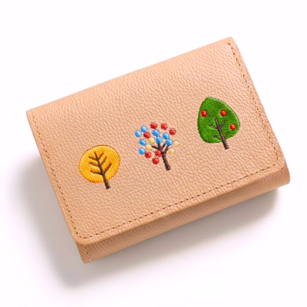 シマエナガとネコ シンプル 三つ折り財布 【 シュリンクレザー 刺繍 】 ミニ財布 ミニウォレット コンパクトウォレット 本革