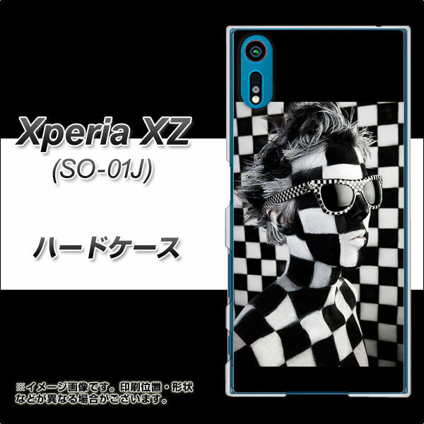docomo エクスペリアXZ SO-01J 高画質仕上げ 背面印刷 ハードケース【357 bk&wh】