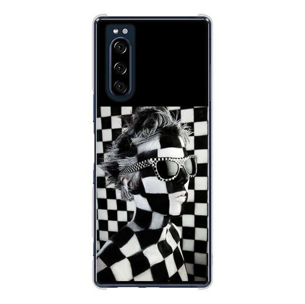 Xperia 5 SO-01M docomo 高画質仕上げ 背面印刷 ハードケース 【357 bk&wh】