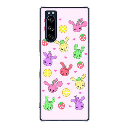 Xperia 5 SO-01M docomo 高画質仕上げ 背面印刷 ハードケース むかいあぐる フルーツうさぎのブルーラビッツ